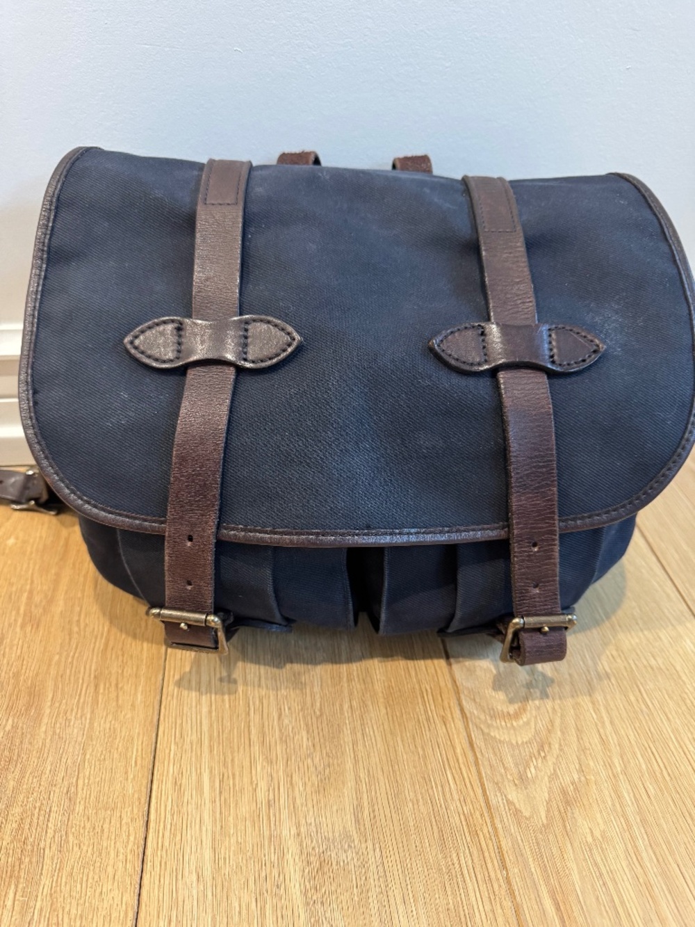 Filson Field Bag Medium Twill with Dark Brown Leather